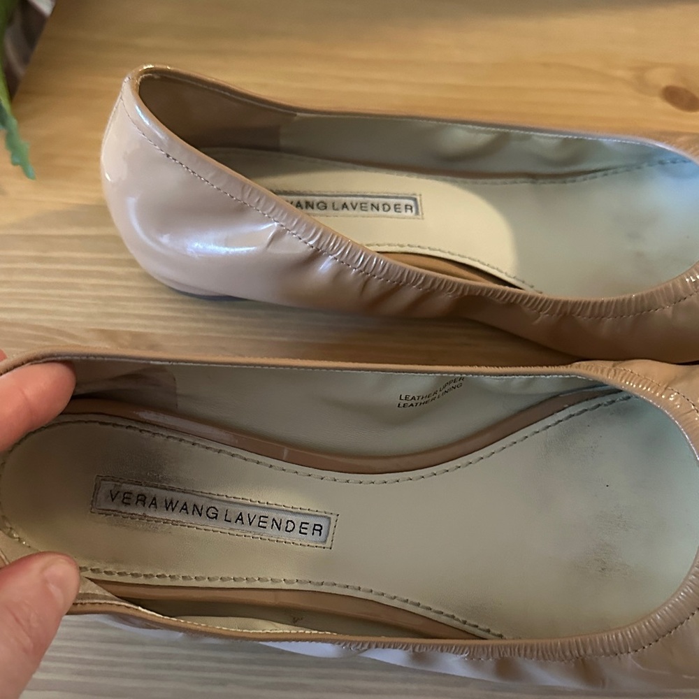 Vera Wang Lavender Label Tan Flats - Picture 5 of 5